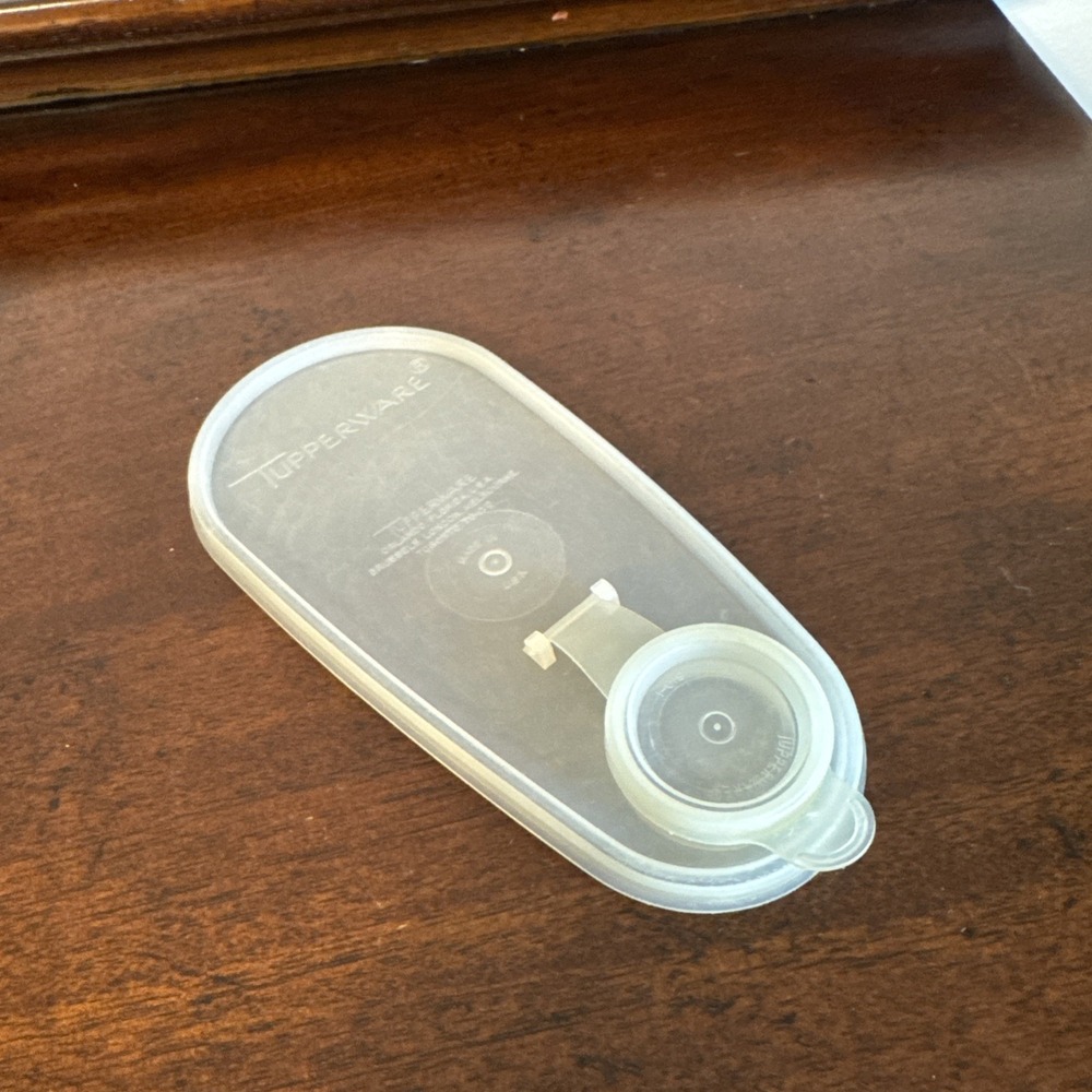 588-7 Tupperware Replacement Lid #Flip-Top Lid 510